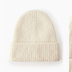 Wilfred Margo Beanie, BRAND NEW, color light birch, Italian wool.